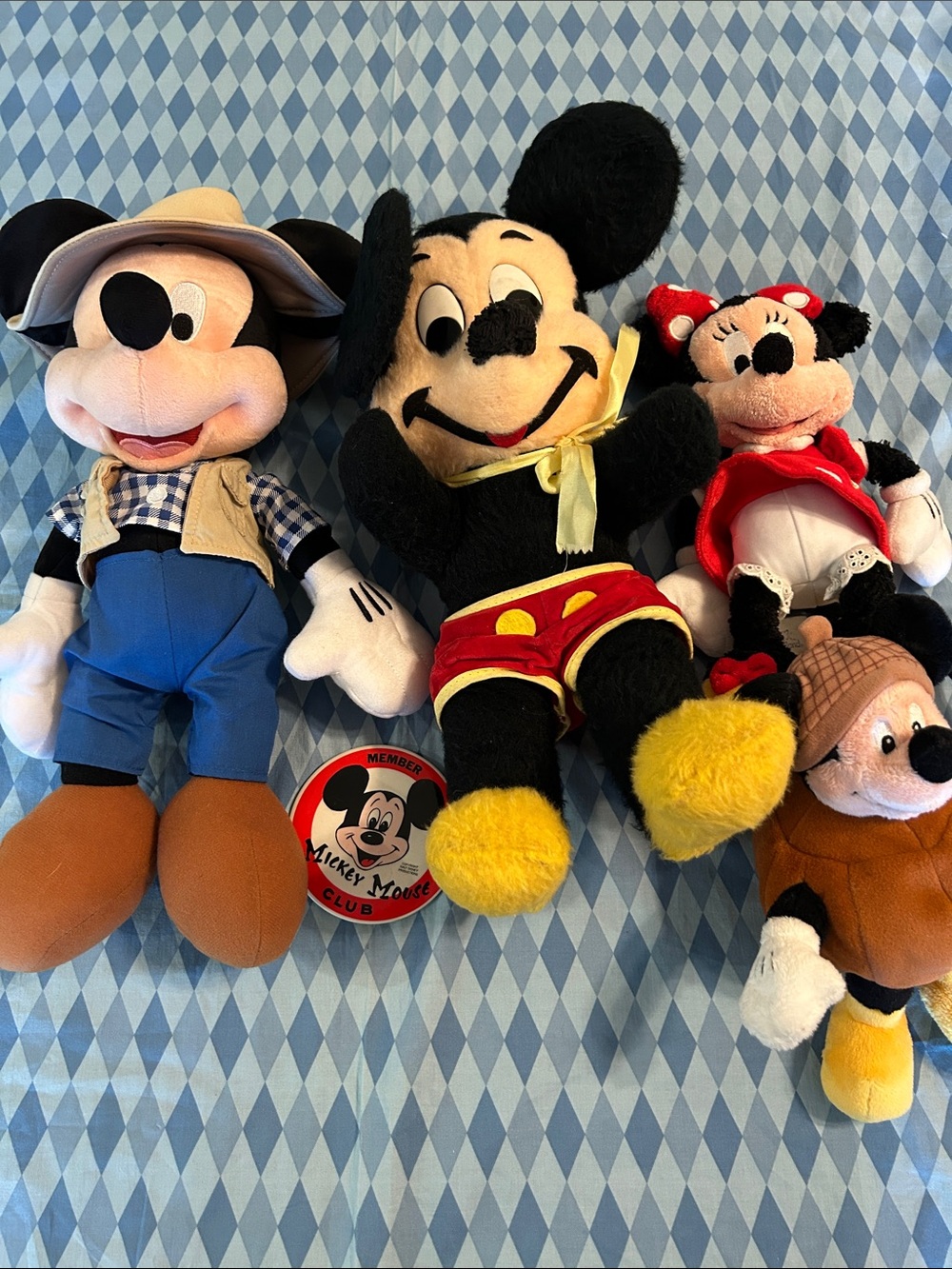 Lot of Disney Plush ! Vintage Mickey Mouse & Mickey Mouse button !